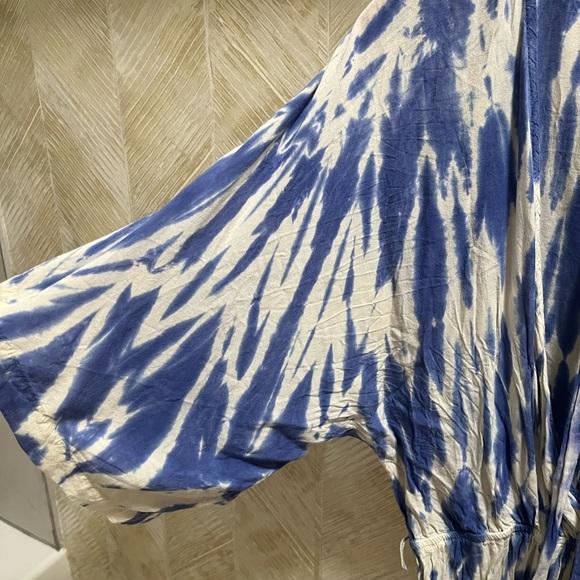 Lulus blue romper, worn once, size small - Picture 3 of 4